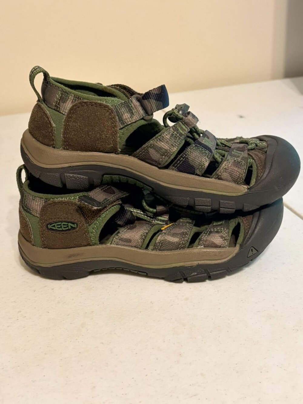 Unisex Kids Boys Green Brown Keen Newport H2 Fisherman Sandals Size 13 13C
